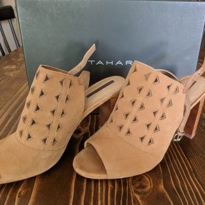 Tahari Marvel Heeled Sandal NIB